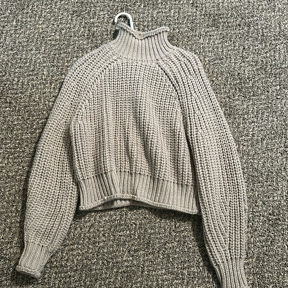 H&M crop sweater from H&M in Finland.
